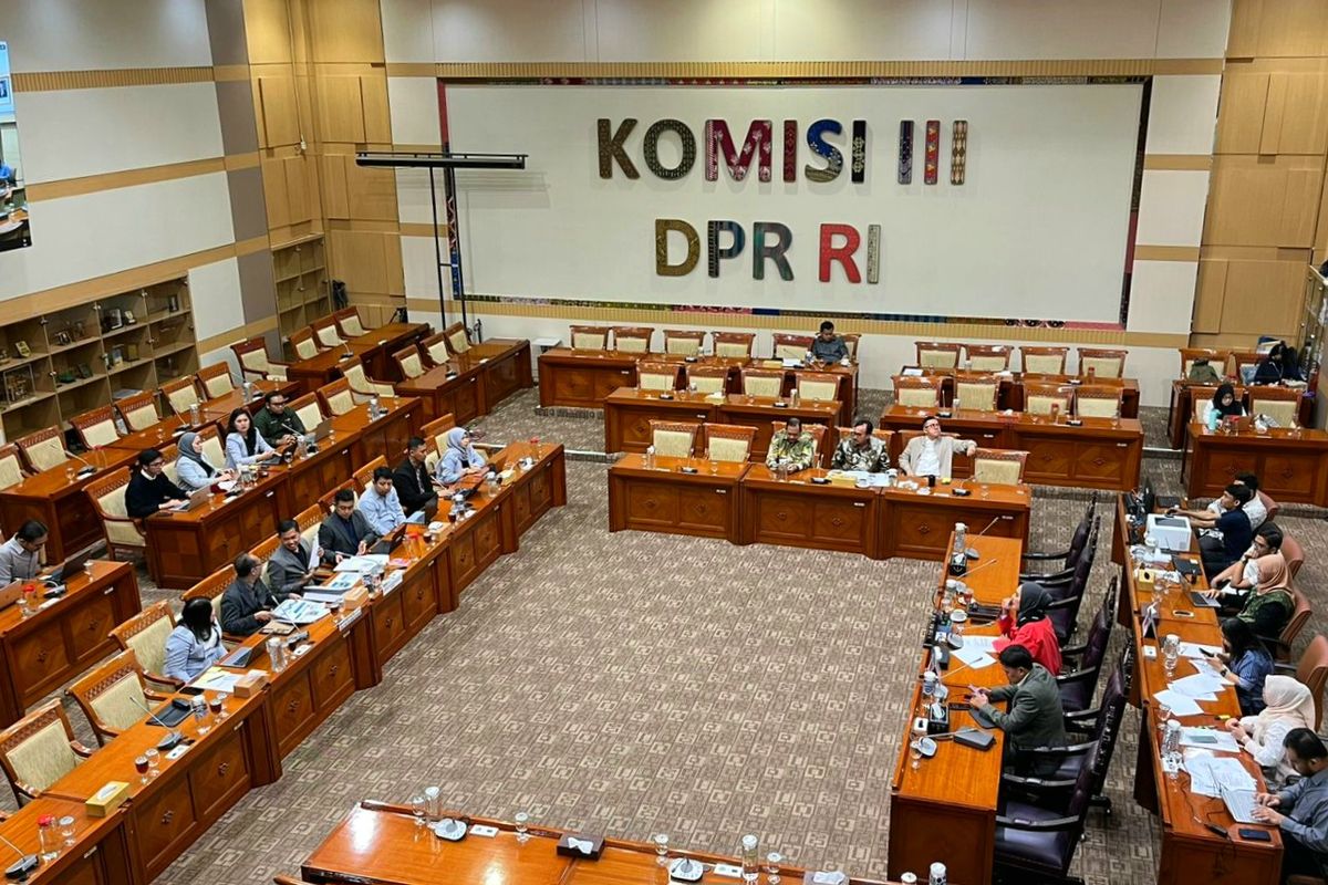 Langkah Baru Pemberantasan Korupsi: Komisi III DPR Resmi Mulai Pembahasan RUU Perampasan Aset